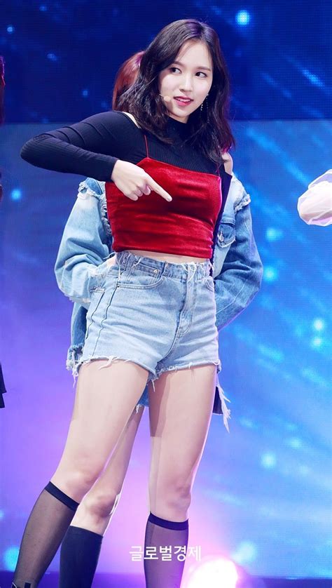 10 Times Twices Mina Was A Stunning Body Line Queen