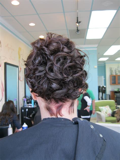 Looking for bridesmaid hair inspo for the big day? Bridesmaid hair, updo's for short hair | Short hair updo ...