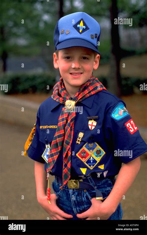 Boy Scout Uniform Hi Res Stock Photography And Images Alamy Vlrengbr
