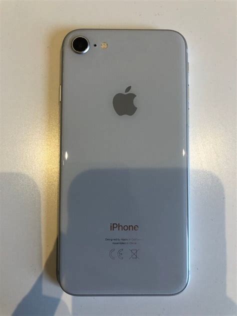 Apple Iphone 8 64gb Unlocked Silver Excellent Condition In