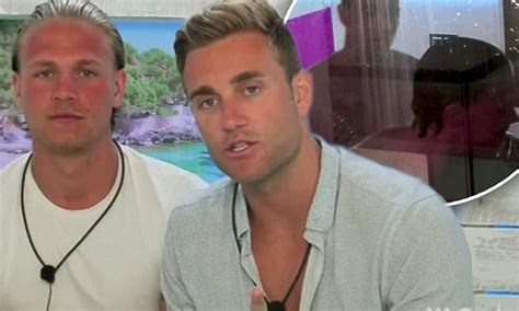 Love Islands Jaxon And Josh Get Nude In The Shower Together