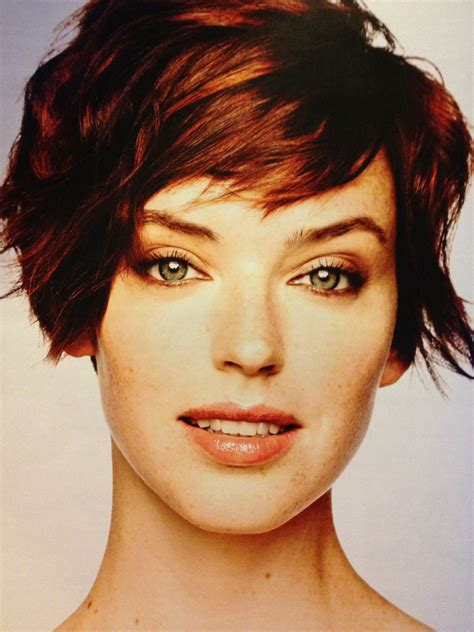 Cute Way To Grow Out From A Pixie Short Hair Styles Pixie Hair