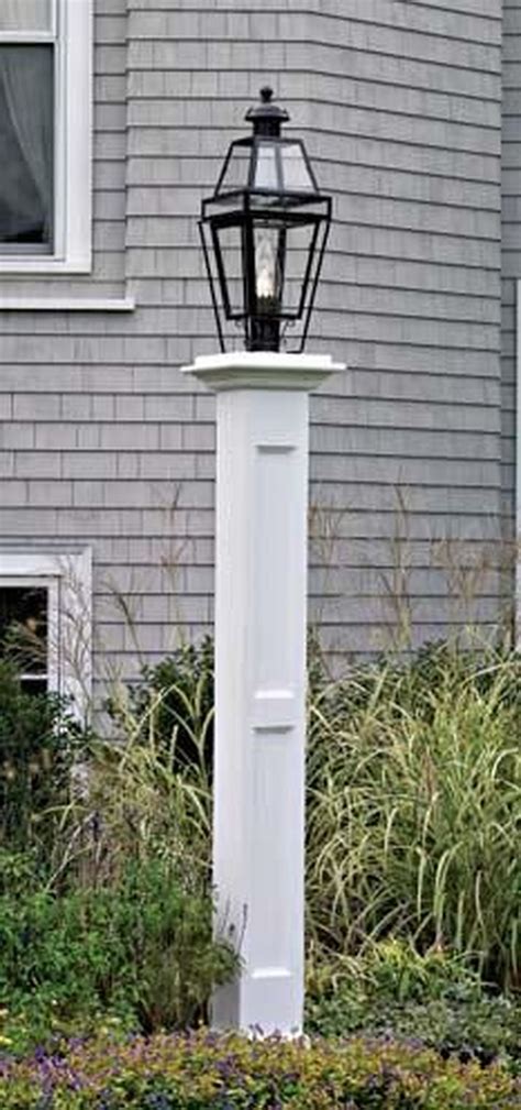 34 Stunning Outdoor Lamp Posts For Front Yards Decor Pimphomee