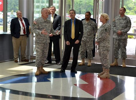 Honorable Alan F Estevez Visit To Amc Article The United States Army