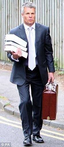 Comedian Carr In Court On Speeding Charge Accompanied By His Lawyer Mr Loophole Daily