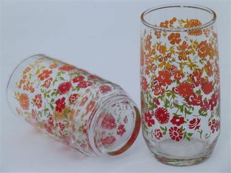 retro 70s vintage drinking glasses w orange and red tiny flowers print