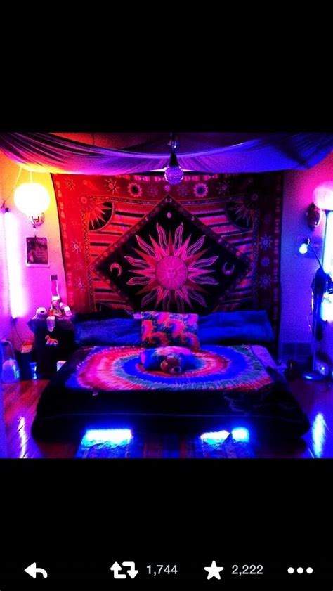 Tons of trippy posters for room decor and other cool indie aesthetics, perfect for boring or plain walls! Trippy | Chill room, Hippy room, Hippie bedroom decor