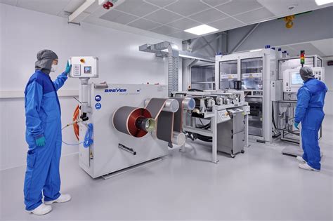 On a mission to establish a supply of sustainable batteries in europe and enable #thefutureofenergy. BMW Signs deal for batteries worth 2 Billion Euros with ...