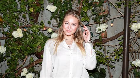 Iskra Lawrence The Model Showcases 10 Year Body Transformation On