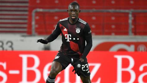 Tanguy nianzou fifa 21 career mode рейтинги игрока. Tanguy Nianzou fehlt dem FC Bayern erneut lange verletzt ...