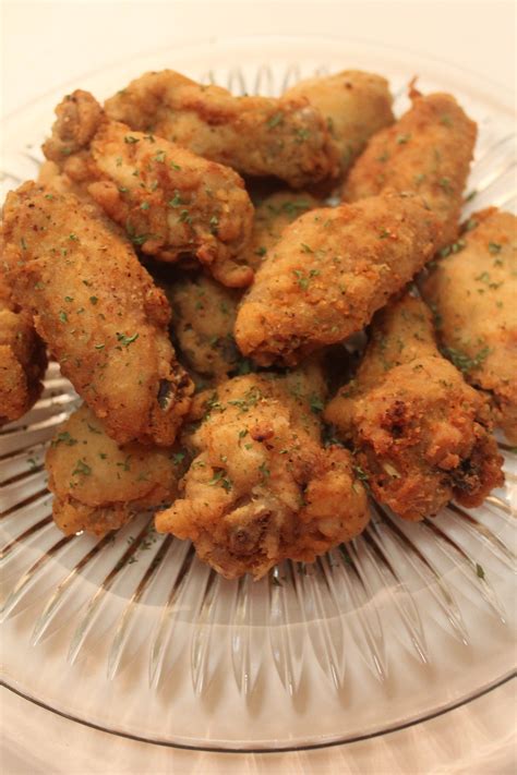 Bake for 35 minutes, then increase the temperature to 425˚f (220˚c) and bake for an additional 45 minutes, or until wings are crisp and. Lemon Pepper Chicken Wings | I Heart Recipes | Recipe ...