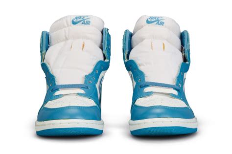 Nike Air Jordan 1 High Og 1985 ‘carolina Blue Size 95 Michael