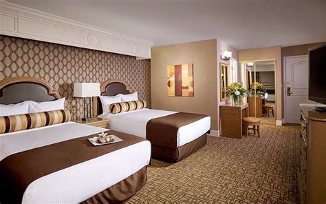 Golden Nugget Rooms And Suites Photos And Info Las Vegas Hotels