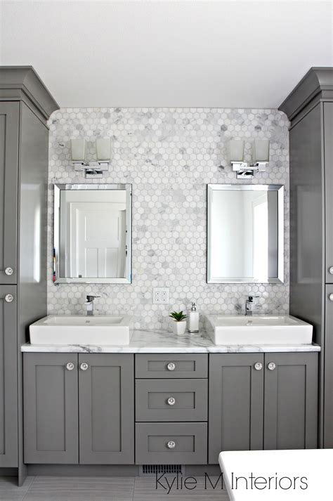 Out of 1,091,335 primary bathrooms, 29.51%, or 322,028, have a contemporary design. Double vanity in bathroom painted Benjamin Moore Chelsea ...