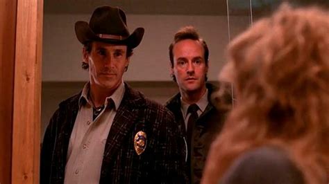 Watch Twin Peaks Season 1 Episode 5 The One Armed Man Full Show On Paramount Plus