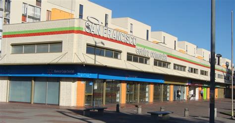 The centro comercial santafé (english: CENTRO COMERCIAL SAN FRANCISCO BOGOTÁ - Direccion Colombia