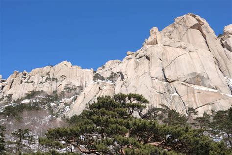 Seoraksan National Park Mt Seorak And Naksansa Temple 1 Day Tour From