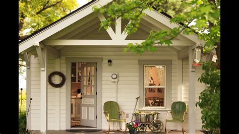 This Cozy Charming Little Cottage Tiny Home With Classic Vintage