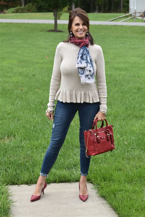 Short Boots And Leggings Outfits For Women Over 50