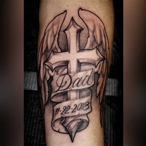 People of both genders feel the need to express their love, affection and devotion to the paternal influence by having a dad tattoo done. The 25 Best Memorial Tattoos & Designs for Dads (2020 ...