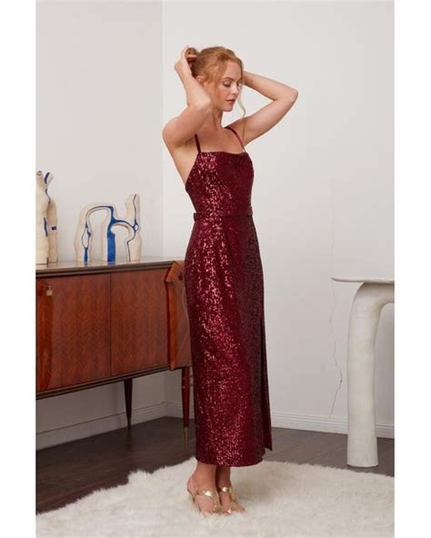 UNDRESS Chloe Deep Sequin Open Back Cocktail Dress In Red Lyst