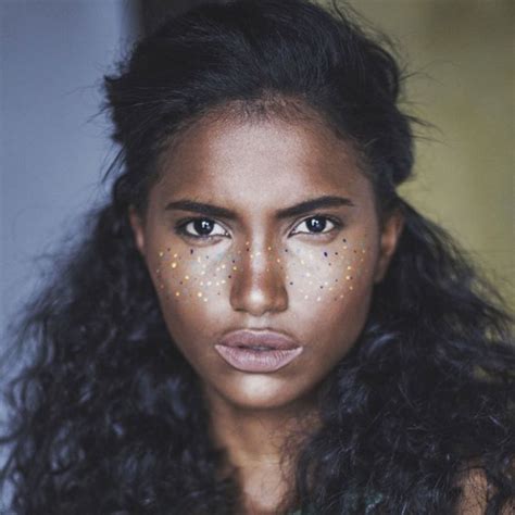 Metallic Freckles Are This Summers Hot New Beauty Trend Daniel Swanick