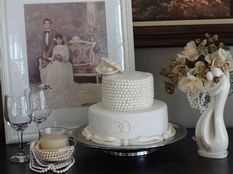 46 Diamond Wedding Anniversary Cake Decorations | Ijabbsah