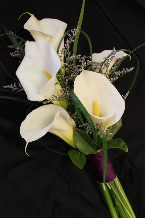 The Timeless Calla Lily With Lavender Mist And Lily Grass Calla Lily
