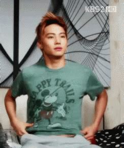 The group is composed of seven members: Got7 Got7jb GIF - Got7 Got7jb Abs - Discover & Share GIFs