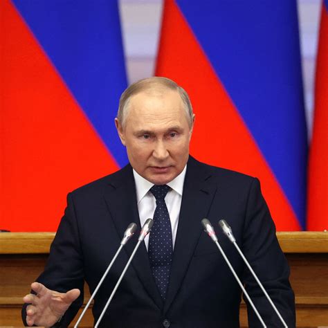 Opinion Putin Rules Russia Like An Asylum The New York Times