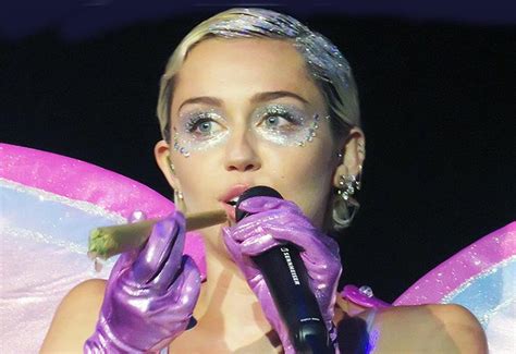 Check Out Miley Cyrus Insane Outfit Of Nipple Pasties And Butterfly