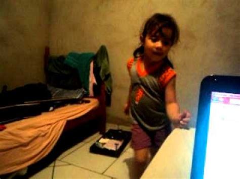 Meninas 8 anos dancando bum videos mobile. Menina de 4 anos dançando Funk di MC FRANK... - YouTube