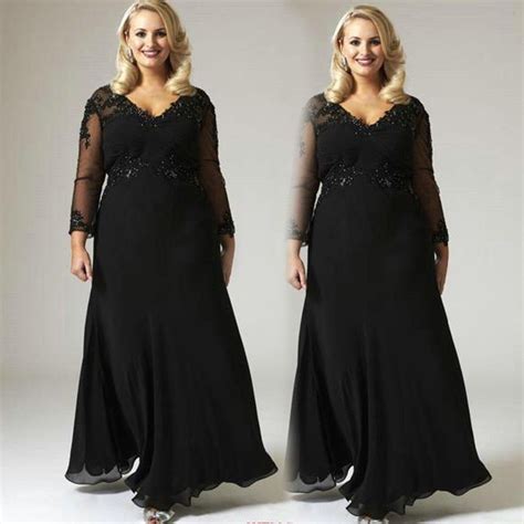 Plus Size Black A Line Prom Dresses V Neck Sheer Long Sleeves Lace Formal Party Gowns Floor