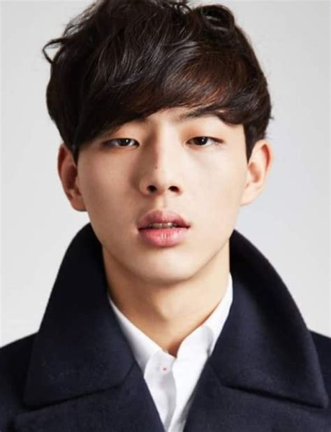 The actor entered jyp entertainment as an actor trainee (not as an idol trainee) when he was around 20 years old. » Ji Soo » Korean Actor & Actress