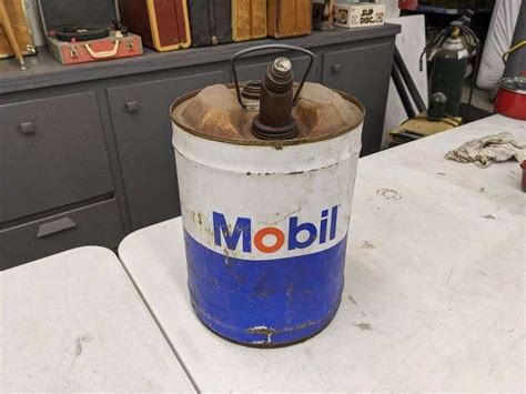 Vintage 5 Gallon Mobil Oil Can Isabell Auction