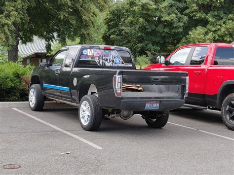 22 travelers who rented a car in cut off gave the car agency they used an average rating of 7.4. Half the tailgate is actually cut off : Shitty_Car_Mods