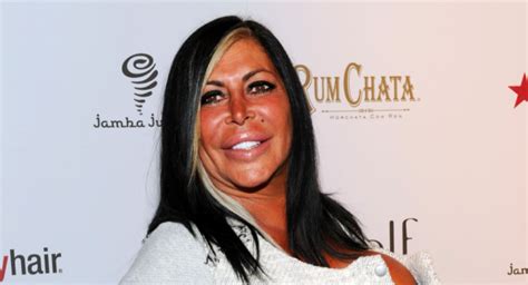 Niece Of ‘mob Wives Star Angela ‘big Ang Raiola Shared Deathbed Picture On Instagram