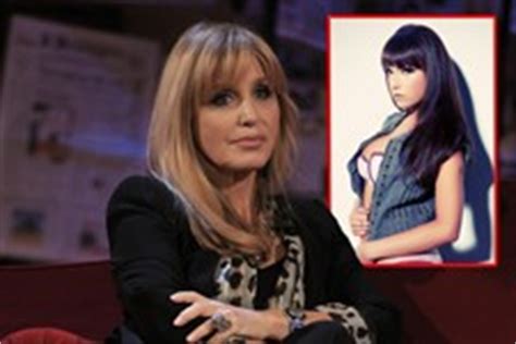 Dori ghezzi, fabrizio de andré: Dori Ghezzi: «No a Francesca all'Isola dei Famosi»