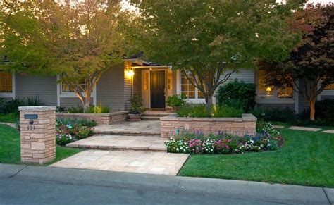 Use them to edge beds and borders. 10 Front Yard Landscaping Ideas for Your Home | Small ...