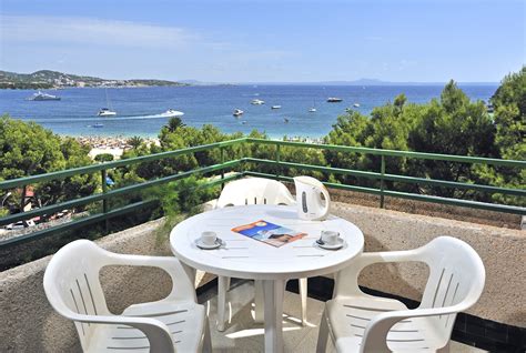Globales Nova Apartments - Palma Nova, Majorca - On The Beach