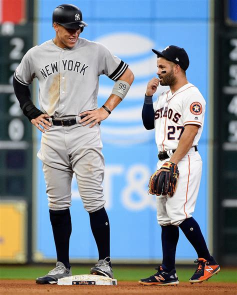 Altuve Correa Help Astros Rally For 4 3 Win Over Yankees Business