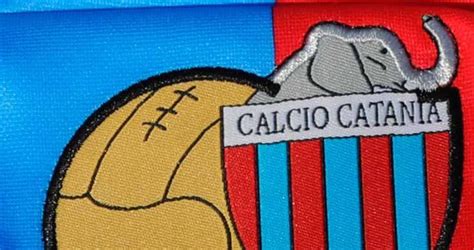 Последние твиты от calcio catania (@catania). Calcio Catania, depositata la domanda di ammissione alla ...