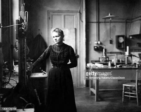 Marie Curie Physicist Photos And Premium High Res Pictures Getty Images