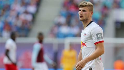 Timo werner with a miss of the season contender. Bayern Munich 'Agreed' Deal With Timo Werner Before Contract U-Turn at Leipzig - Sports Illustrated