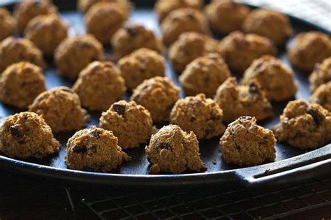 Do yourself a favor and make a double batch of dough. Dietetic Oatmeal Cookies / Served Healthy Breakfast With ...