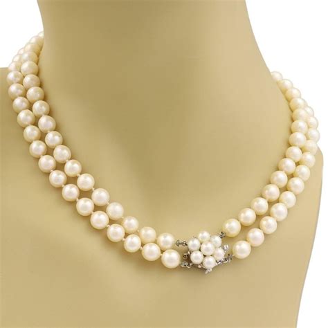 This Is An Elegant Vintage Pearl Necklace The Clasp Is Crafted From K White Gold And It Has
