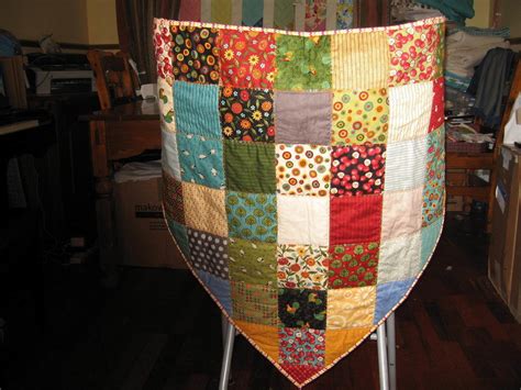 Quilted Shawl · How To Make A Shawl · Sewing And Patchwork And Quilting