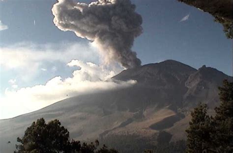Volcán Popocatépetl Registra Exhalación De Dos Mil Metros De Altura N