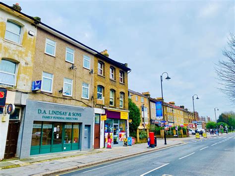 1 Bed Flat To Rent In Lower Addiscombe Road Croydon Cr0 Zoopla