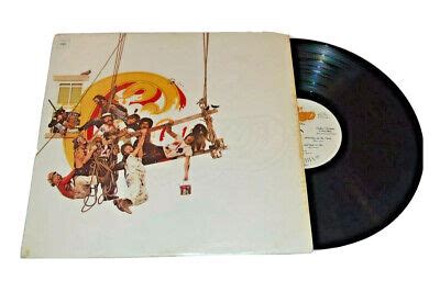 Chicago IX Greatest Hits Vinyl LP PC 33900 COLUMBIA 1975 Record